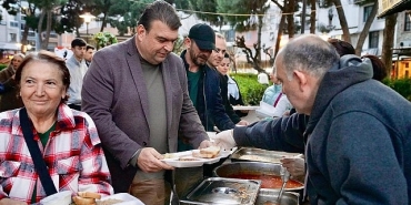 seferihisarda-ramazan-bereketi-dayanisma-seferberligi-ile-sofralar-kuruluyor.jpg