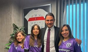 surat-kargodan-kadin-calisanlarina-anlamli-hediye-S6M9eiKv.jpg