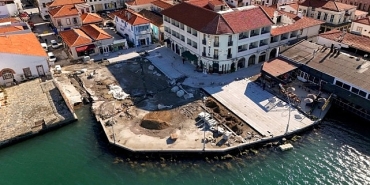 tarihi-gumruk-meydani-cok-yakinda-bulusma-noktasi-olacak.jpg
