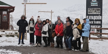 tarihi-kayasehir-yerli-ve-yabanci-konuklarini-agirliyor.jpg