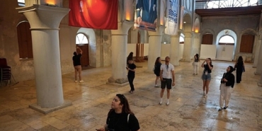 tasarimcilar-cesmede-ikinci-kez-genclerle-bulustu.jpg