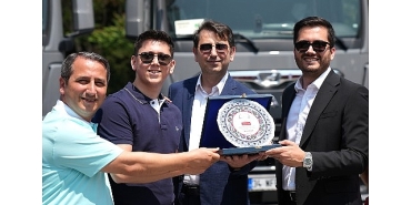 trakmandan-yilin-en-buyuk-teslimati-alp-lojistik-filosuna-50-adet-man-tgx-cekici-katti.jpg