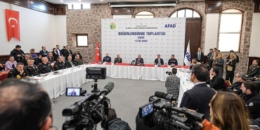 tugay-izmirde-riskli-yapilarin-tespiti-ve-yenilenmesi-icin-uzerimize-duseni-yapacagiz.jpg