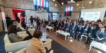 tugay-izmirin-karbon-notr-hedefine-ulasacagina-inaniyorum.jpg