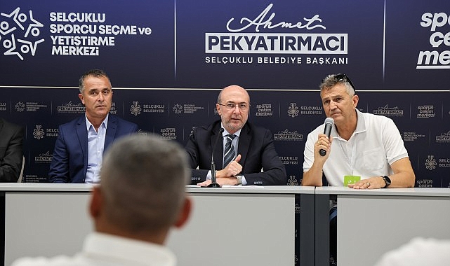 uclg-mewa-heyeti-selcuklunun-ornek-projelerini-yerinde-inceledi.jpg
