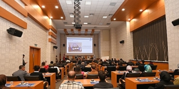 universite-ogrencileri-selcuklunun-meclis-oturumunu-takip-etti.jpg