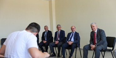 vali-akin-ve-baskan-pekyatirmacidan-selcuklunun-prestij-projelerine-ziyaret.jpg