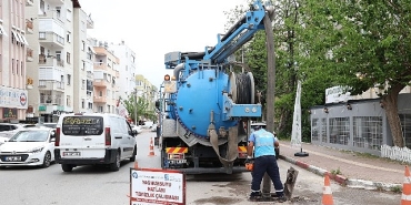 yagmur-suyu-hatti-temizligi-suruyor.jpg