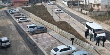 yeni-mahalleye-hem-otopark-hem-oksijen-deposu.jpg