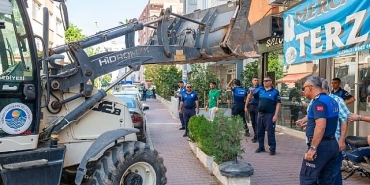 yenisehir-belediyesi-kaldirim-ve-yol-isgali-denetimlerini-surduruyor.jpg