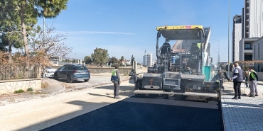 yenisehirde-yollar-yenileniyor-mahalleli-guluyor.jpg