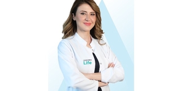 yuz-siskinliginde-buz-ve-masaj-gercegi.jpg