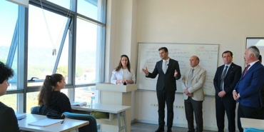 zeyrek-2024te-7-bin-500-ogrencimizi-lise-ve-universiteye-hazirladik.jpg