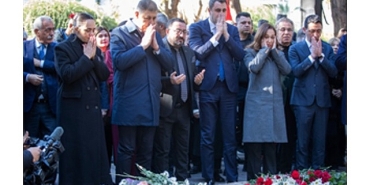 zubeyde-hanima-duygusal-anma.jpg